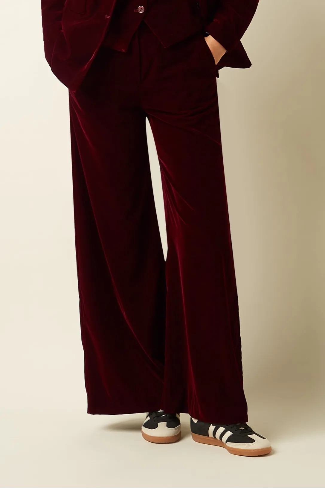 Bordeaux Red